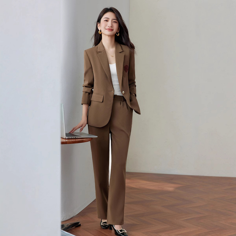 Off-white women's blazer with  - Women Formal Wear White Shirt recension och pris